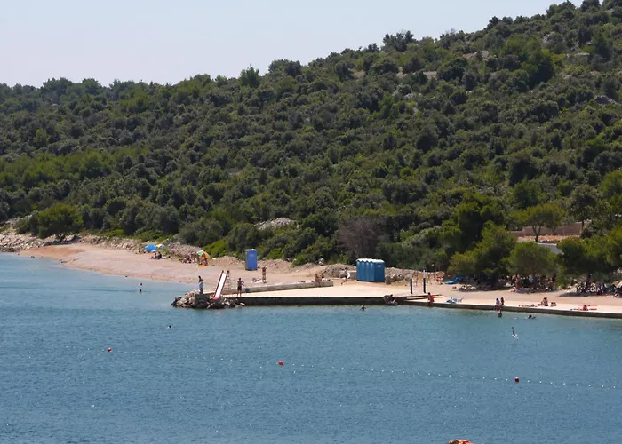 Appartement By The Sea Jezera, Murter - 24139 Jezera